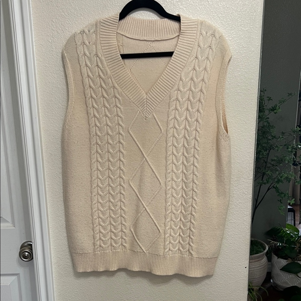 Classic Cable Knit V-Neck Sweater Vest - Cream